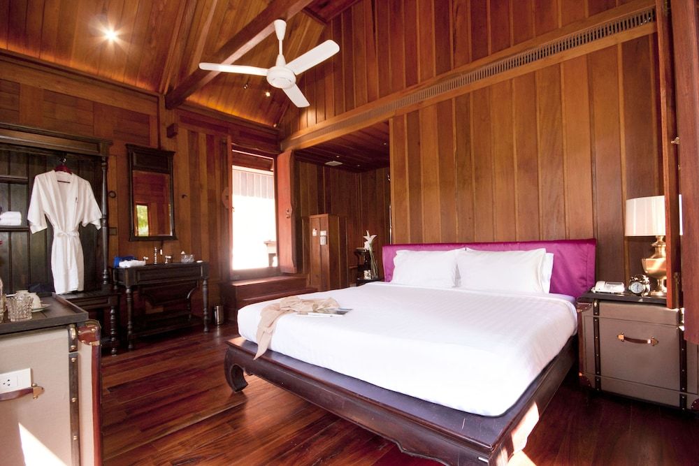 Burasari Heritage Luang Prabang Deluxe Room 2