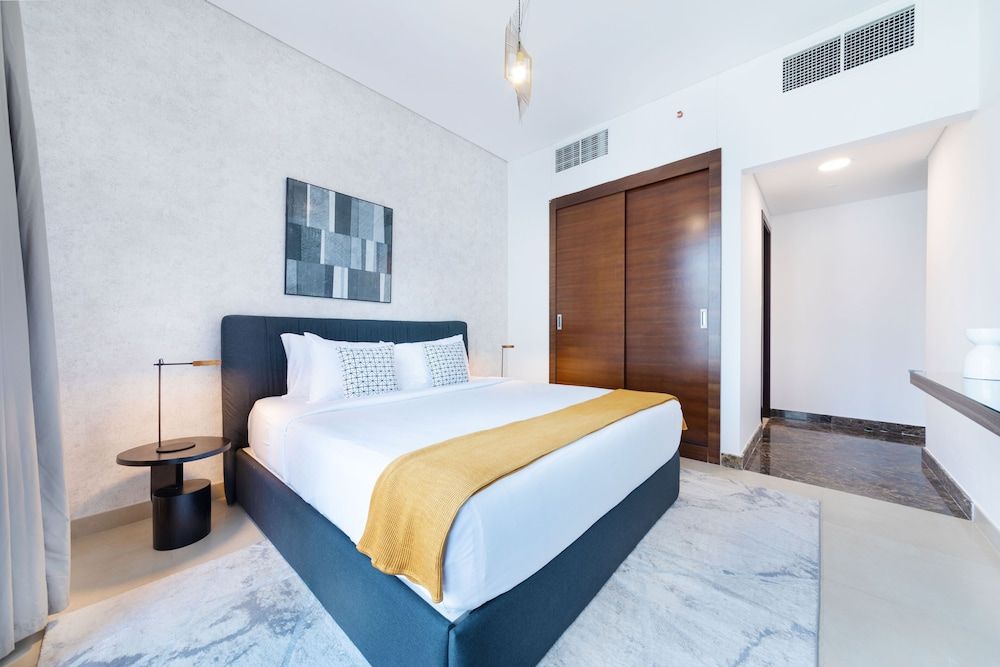 undefined Maison Privee - Sparkle Tower 1 3