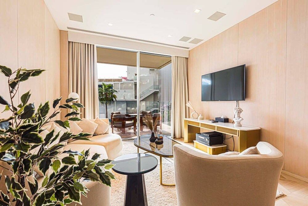 Opulent 2 Bedroom Apartment In Five Palm Jumeirah Apartment, 2 Bedrooms, Accessible, Balcony 8