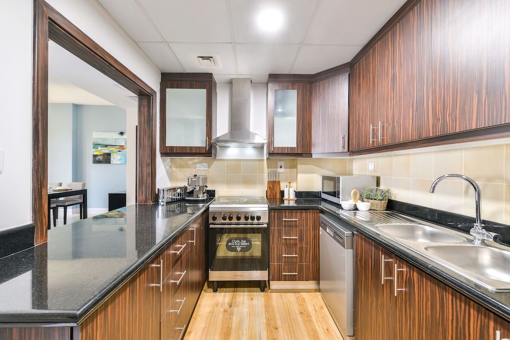 Luxury JBR Shams - Full Sea View - Free Beach Resorts Access! Deluxe 2BR Apartment 12