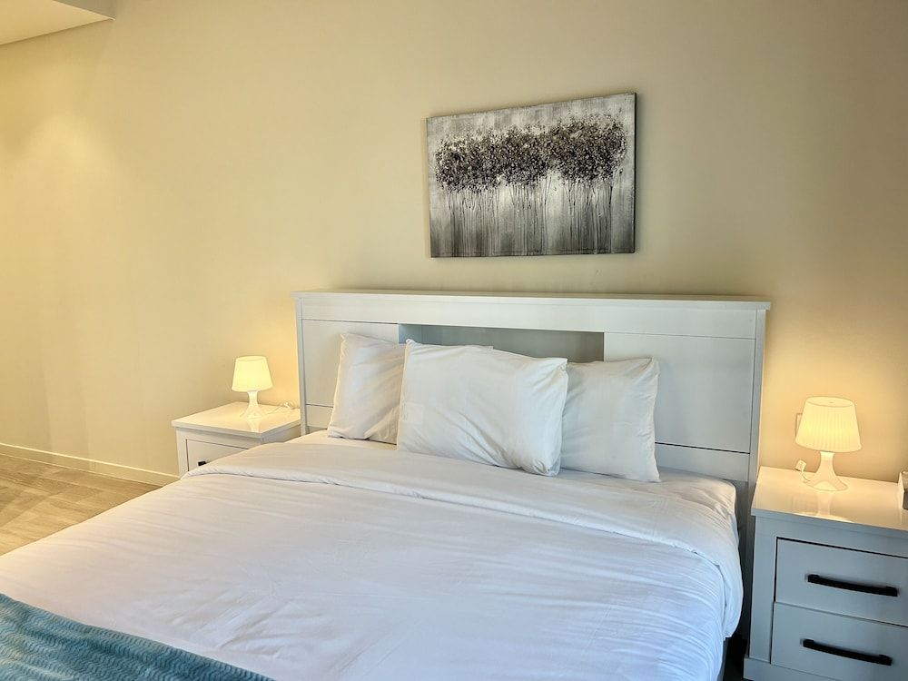 undefined Gorgeous 1bedroom With Balcony at Park View Dubai 8