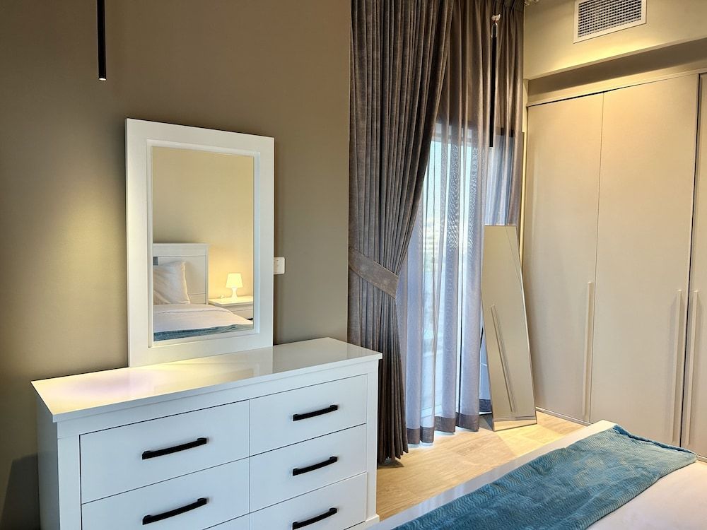 undefined Gorgeous 1bedroom With Balcony at Park View Dubai 6