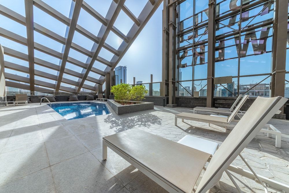 undefined Maison Privee - Sparkle Tower 2