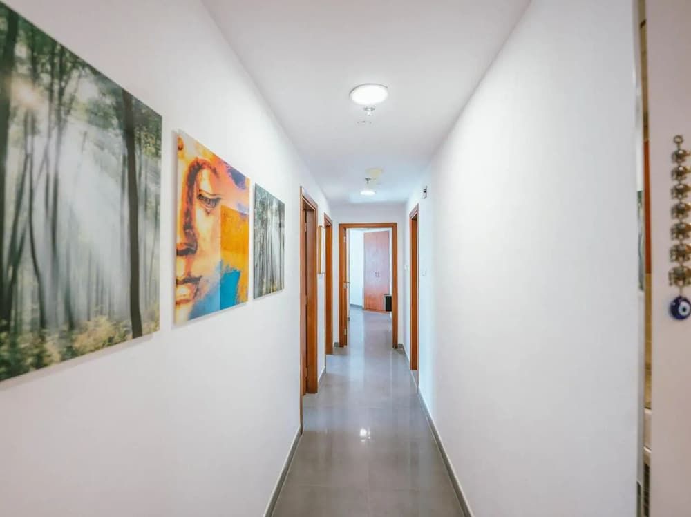 undefined Monty - Charming Unobstructed City Views By The Lake 8