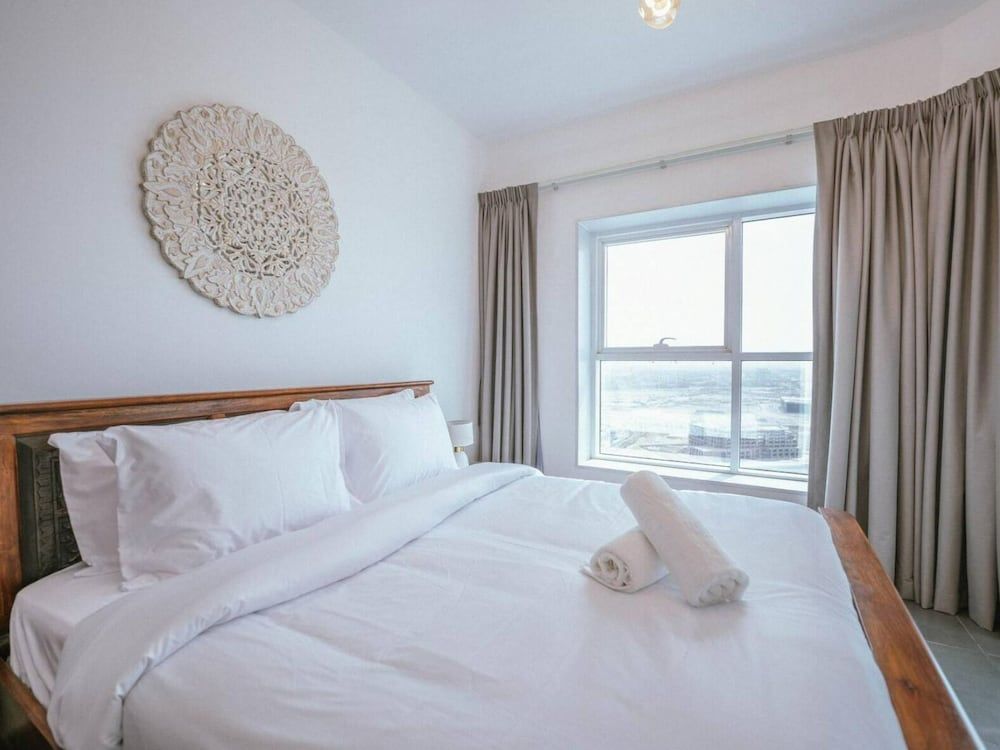 undefined Monty - Charming Unobstructed City Views By The Lake 5