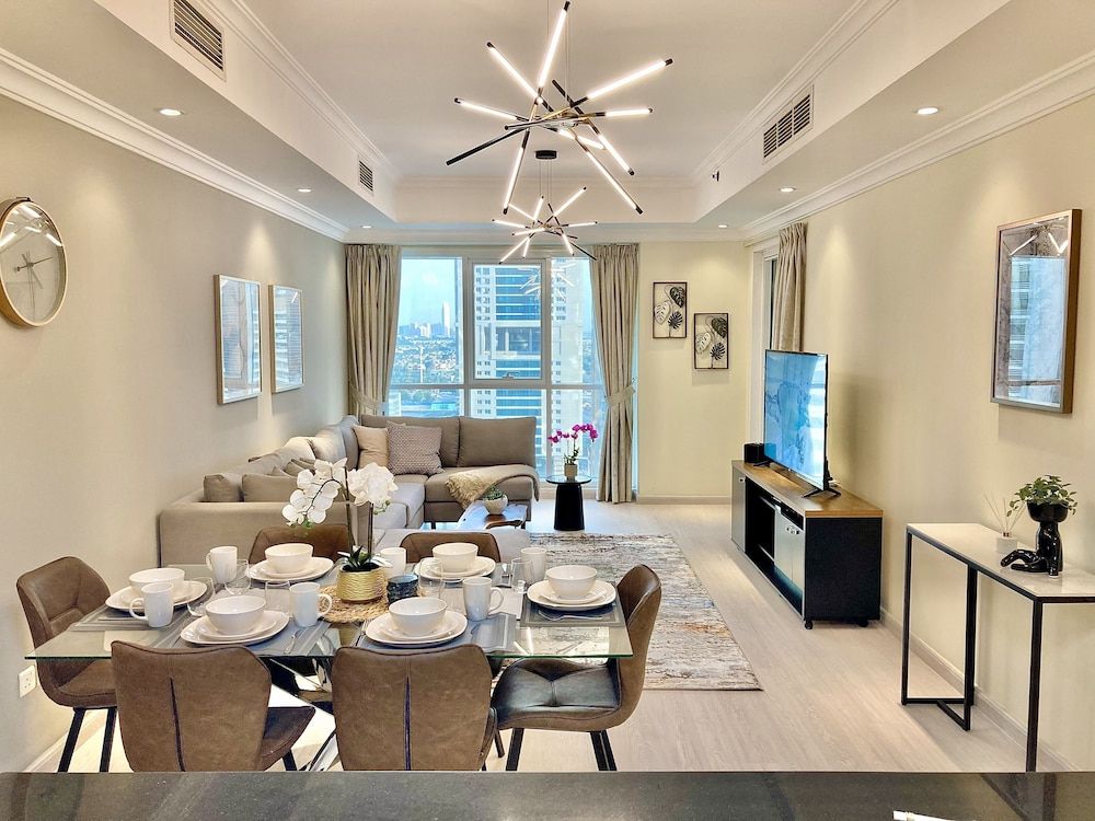 undefined Whitesage - Lakefront Apartment Amidst Parks With Lake Access