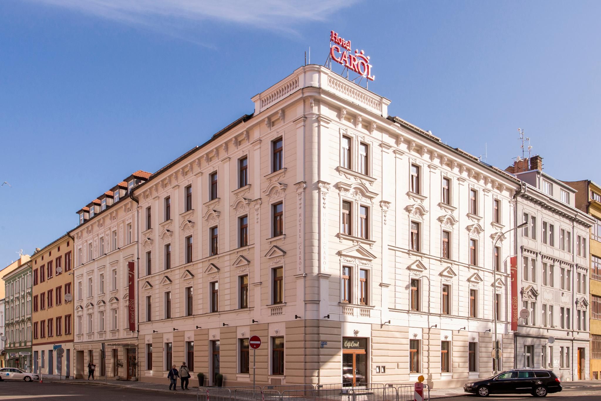 undefined Hotel Carol 4