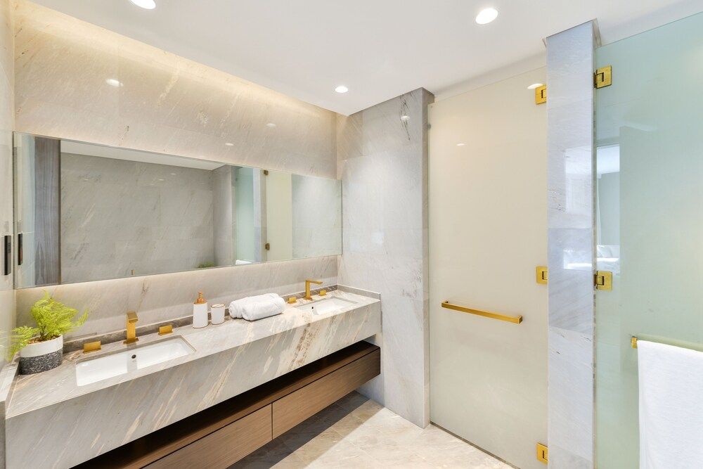 Five Palm Residences Deluxe Apartment 22