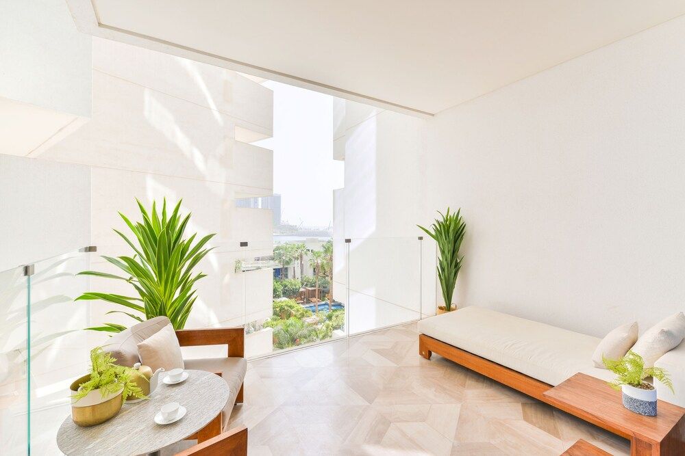 Five Palm Residences Deluxe Apartment 17
