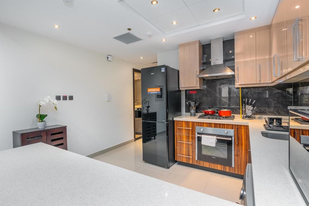 undefined Whitesage - Elegant Apartment With Balcony in Downtown 6