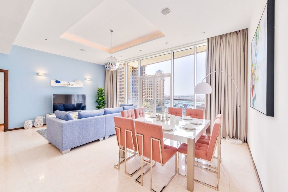 Tiara - Luxury Palm Jumeirah Deluxe 2BR Apartment 25