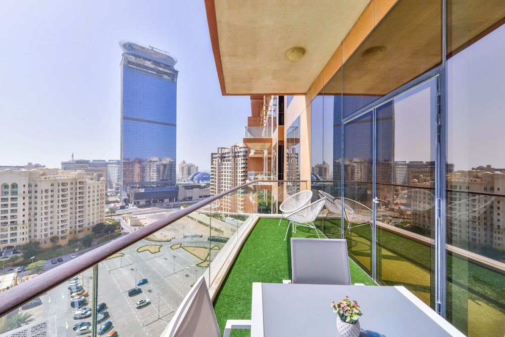 Tiara - Luxury Palm Jumeirah Deluxe 2BR Apartment 31