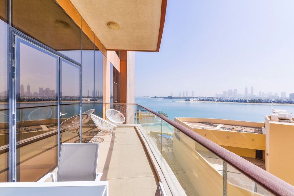 Tiara - Luxury Palm Jumeirah Deluxe 2BR Apartment 40