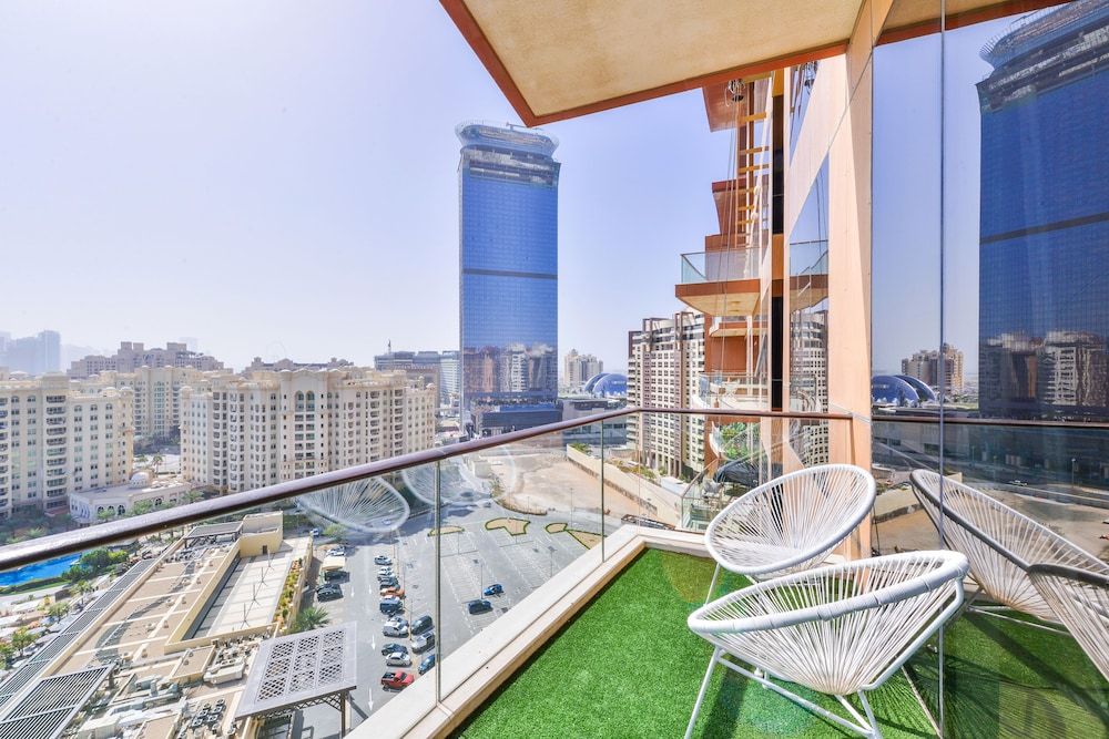 Tiara - Luxury Palm Jumeirah Deluxe 2BR Apartment 34
