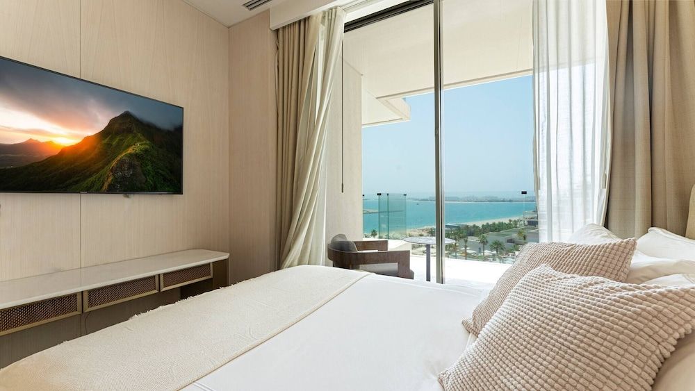Five Palm Jumeirah 2 Bdr Full Sea View Apartment, 2 Bedrooms, Accessible 3