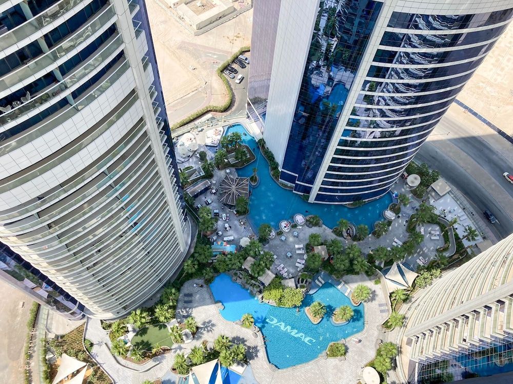 undefined Stunning Fully Furnished 2 Bedroom in Paramount Prime Location Business bay 10