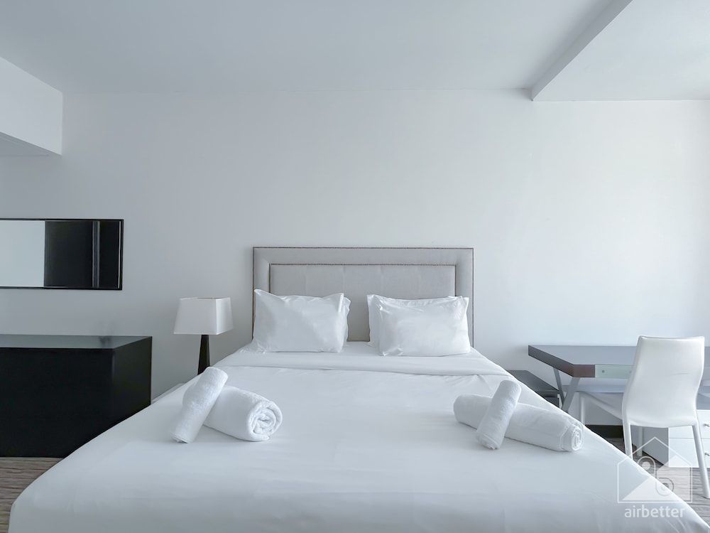 Luxurious Loft with stunning views Dubai Apartment (1 Bedroom) 3