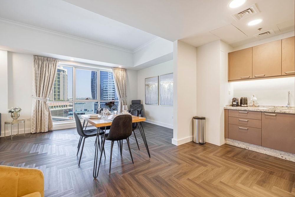 Stylish 1br - Extra Bed With Burj Khalifa View Apartment, 1 Bedroom, Accessible, Balcony 9
