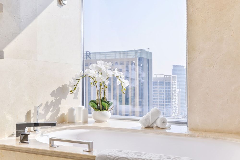 Address Dubai Marina Residences Deluxe Studio Suite 8
