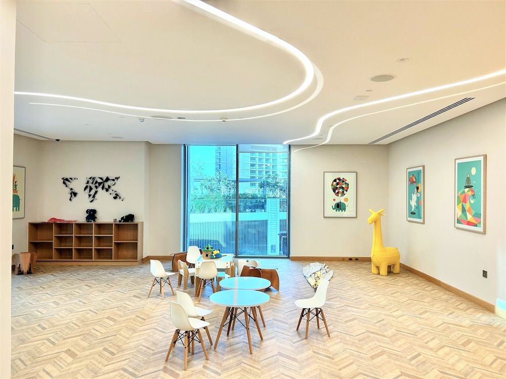 undefined Elegant Stay: Balcony & Stunning Dubai Creek Views 10