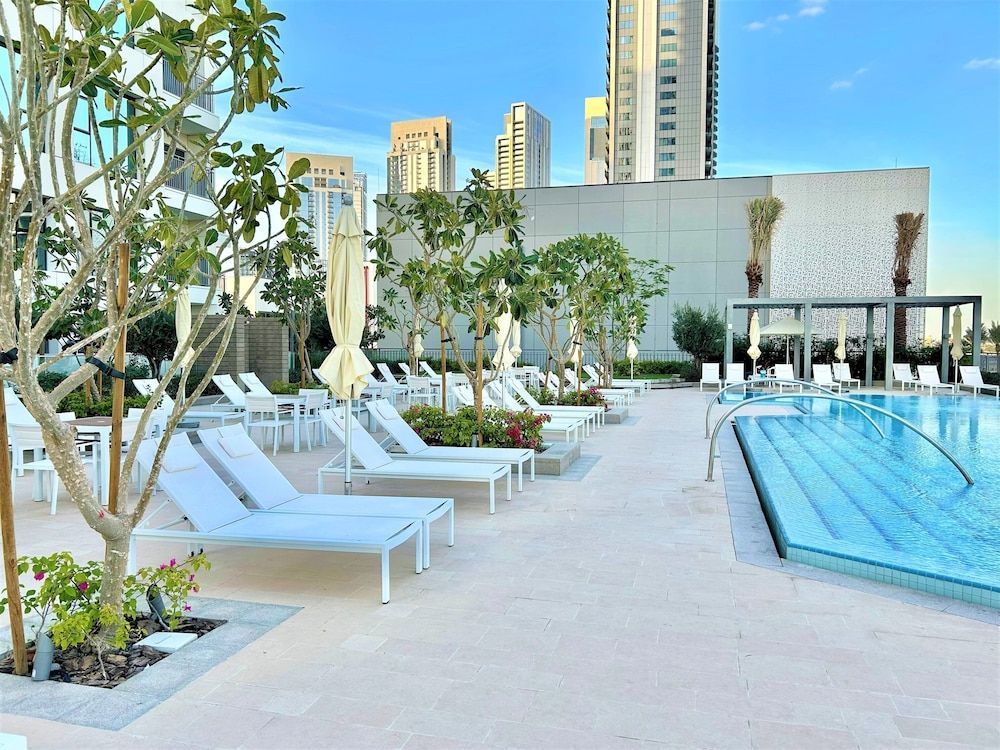 undefined Elegant Stay: Balcony & Stunning Dubai Creek Views 6