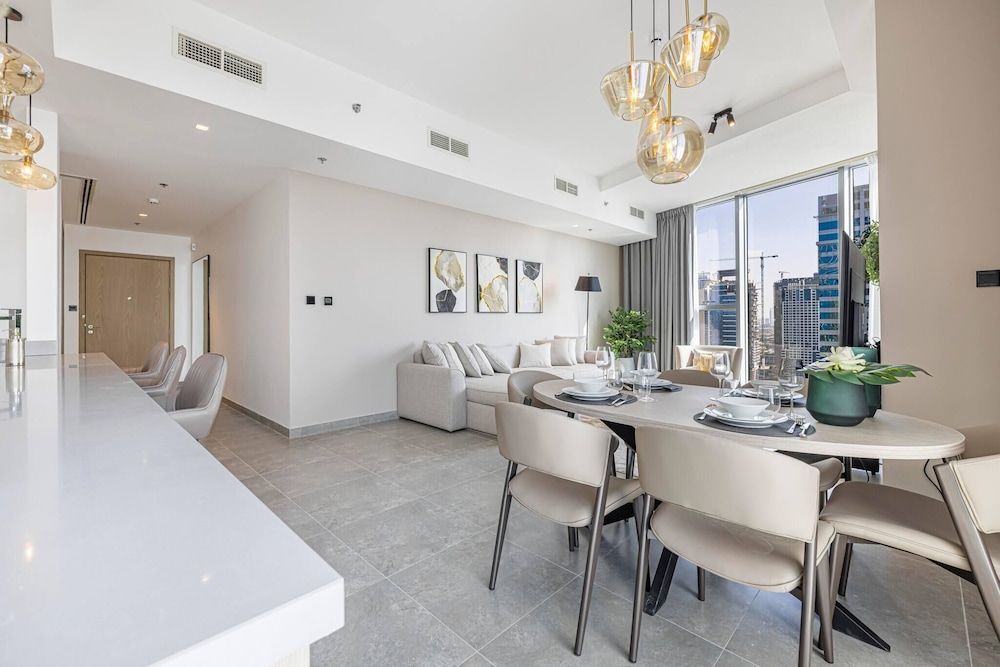 undefined Brand New, Stylish 2br and M, Amazing Marina Views 5