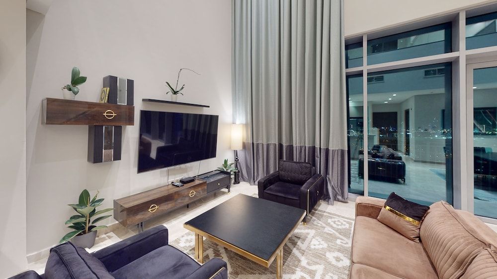 undefined 4 Maid Penthouse Panoramic Views in Dubai Creek Harbour 9