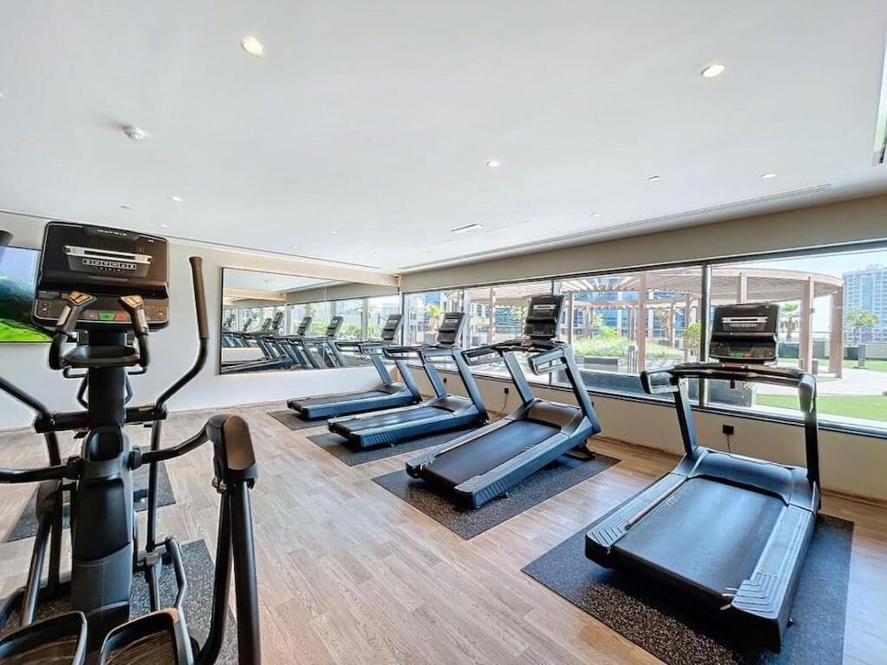 Whitesage - Wide City Views From This Large Condo With Balcony