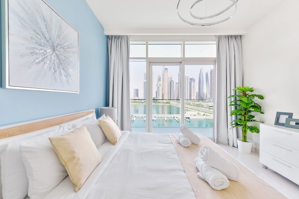 undefined Sunrise Bay - Ultra Luxury Emaar Beachfront - Private Beach and Pool 2