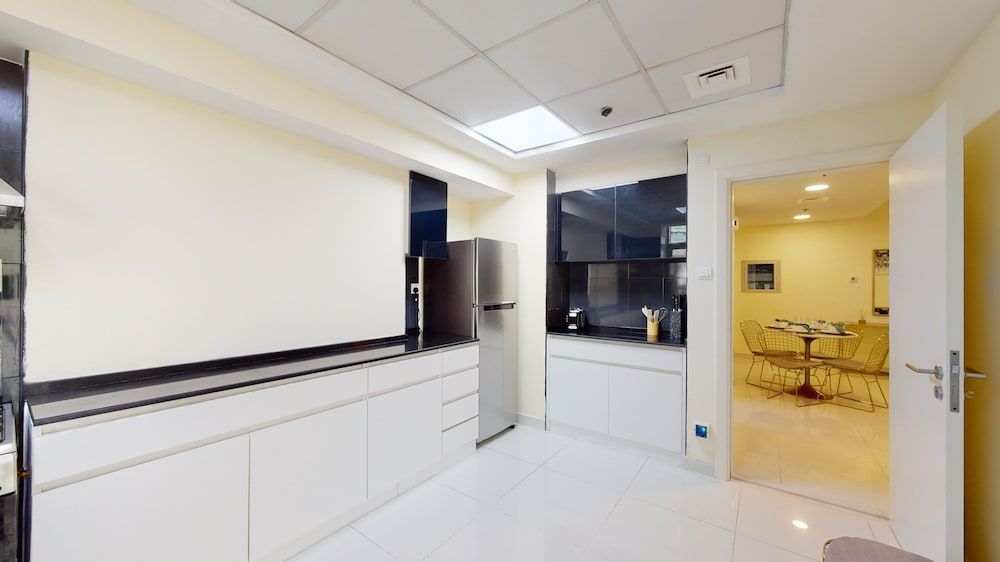 undefined 403 Park Central 10