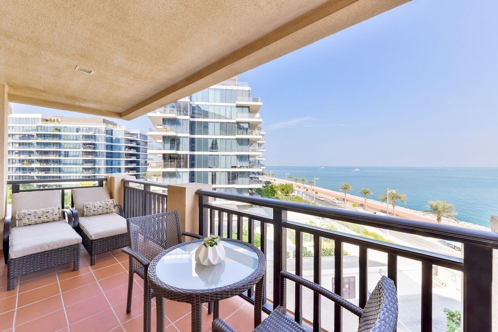 Anantara Residences - Beachfront - Private Beach and Lagoon Pool Deluxe 1BR Suite 11