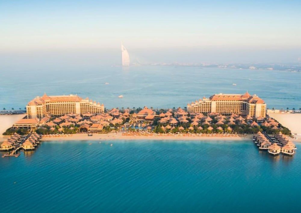 Anantara Residences - Beachfront - Private Beach and Lagoon Pool