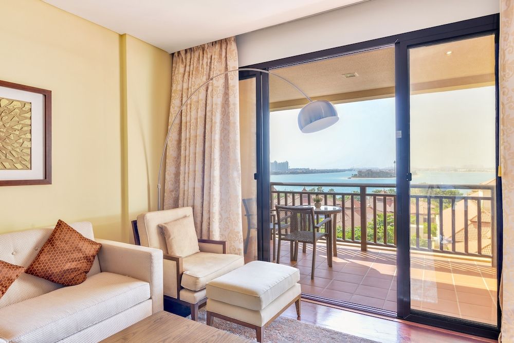 Anantara Residences - Beachfront - Private Beach and Lagoon Pool Deluxe 1BR Suite 31