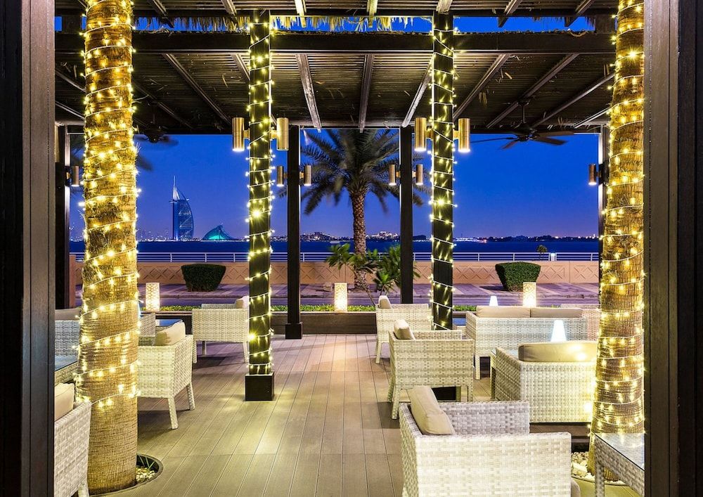 Anantara Residences - Beachfront - Private Beach and Lagoon Pool