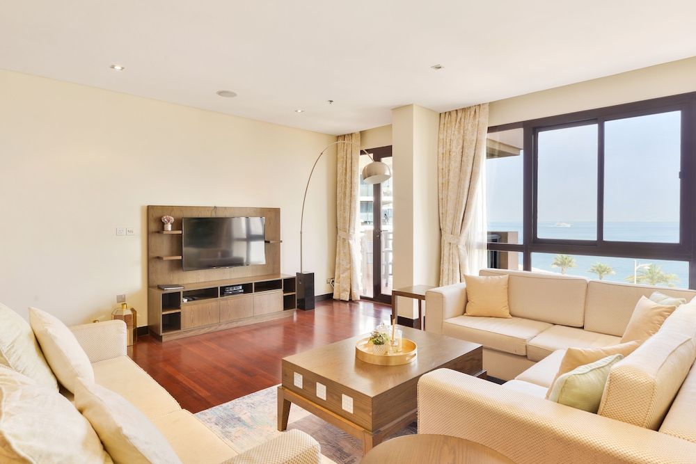 Anantara Residences - Beachfront - Private Beach and Lagoon Pool Deluxe 1BR Suite 27