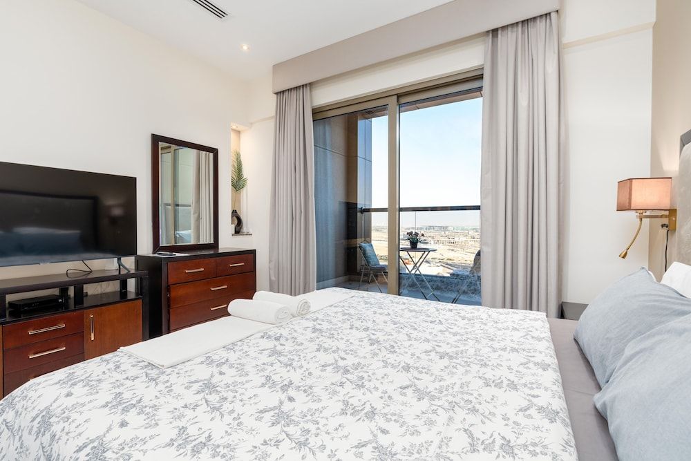 undefined SuperHost - Vibrant Studio With Canal View Near Dubai Mall 8