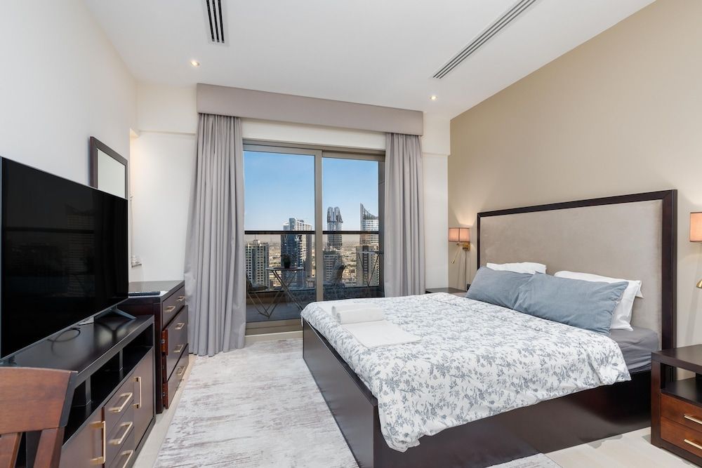 undefined SuperHost - Vibrant Studio With Canal View Near Dubai Mall 2