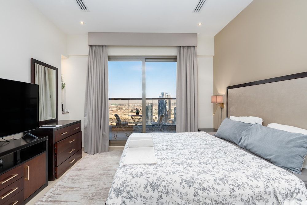 undefined SuperHost - Vibrant Studio With Canal View Near Dubai Mall 6