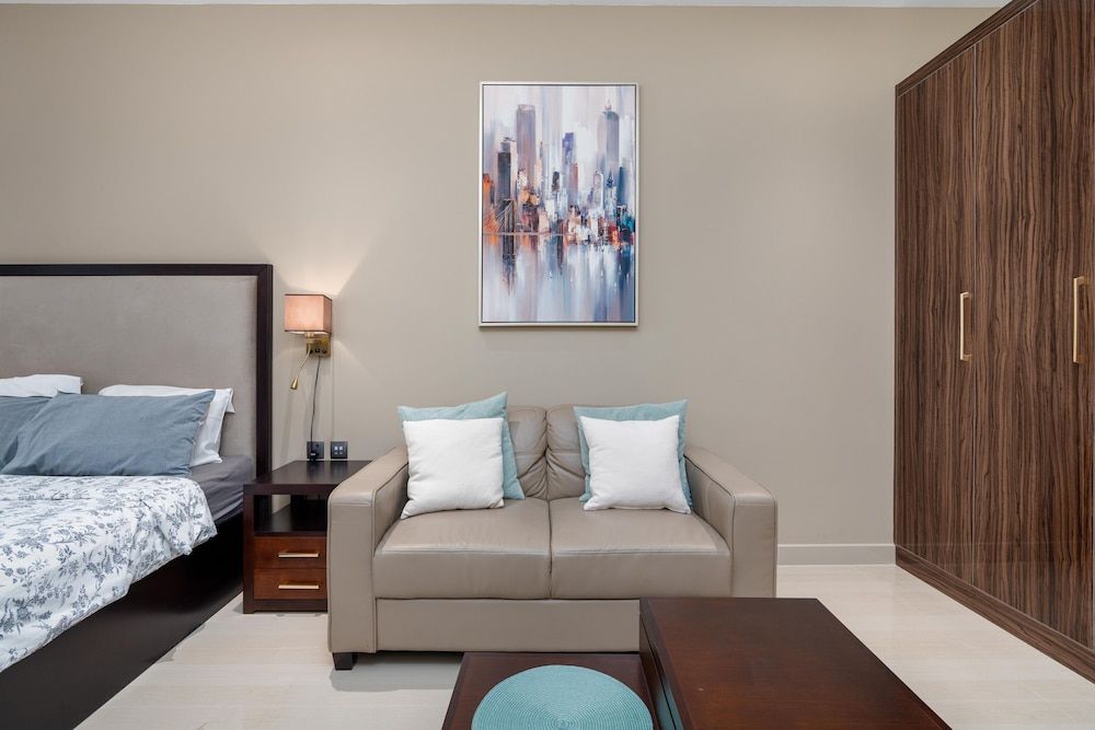 undefined SuperHost - Vibrant Studio With Canal View Near Dubai Mall 10