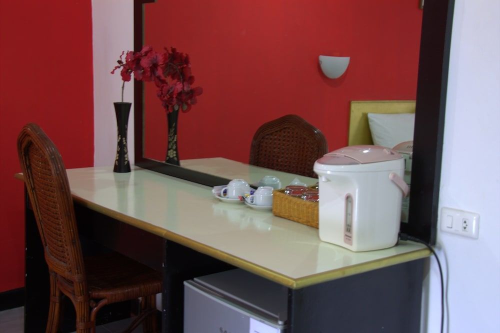 Surin Sweet Hotel Superior Room 5