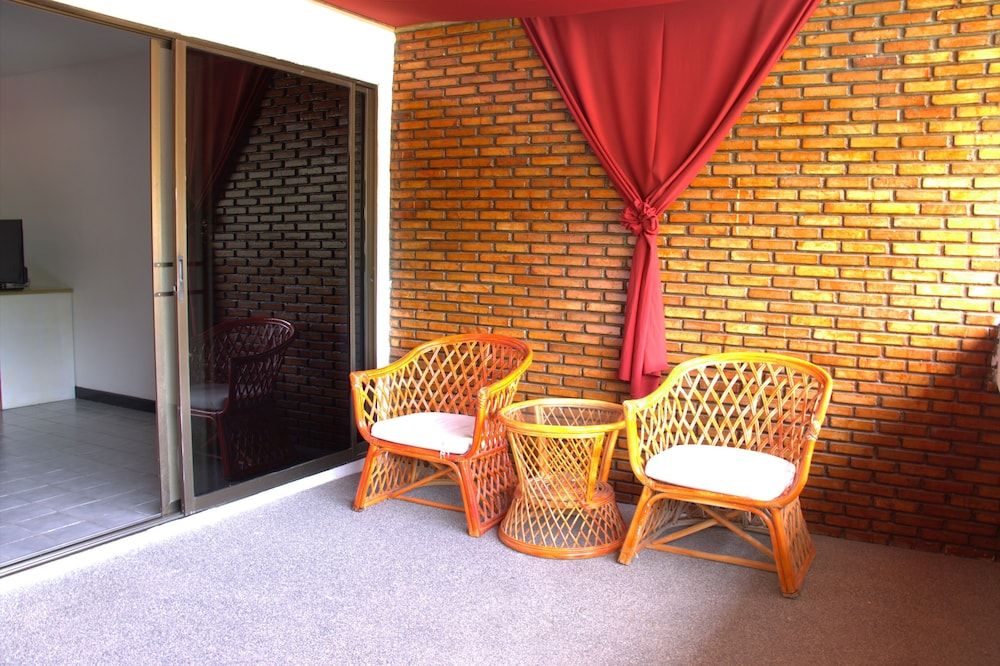 Surin Sweet Hotel Superior Room 6