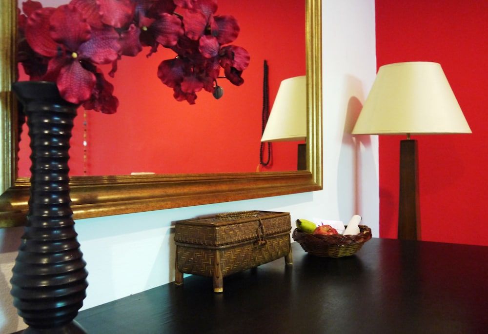 Surin Sweet Hotel Deluxe Room 10