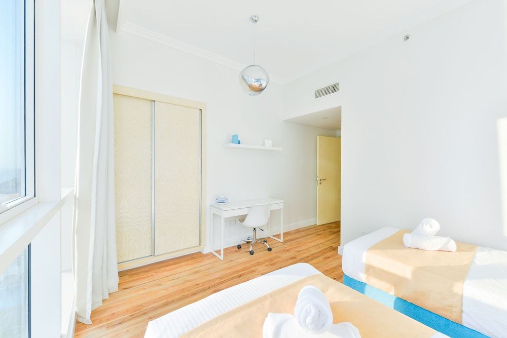 Al Bateen - Ultra Luxury JBR - Private Beach and Pool Deluxe 2BR Apartment plus maids room - Sea View 10