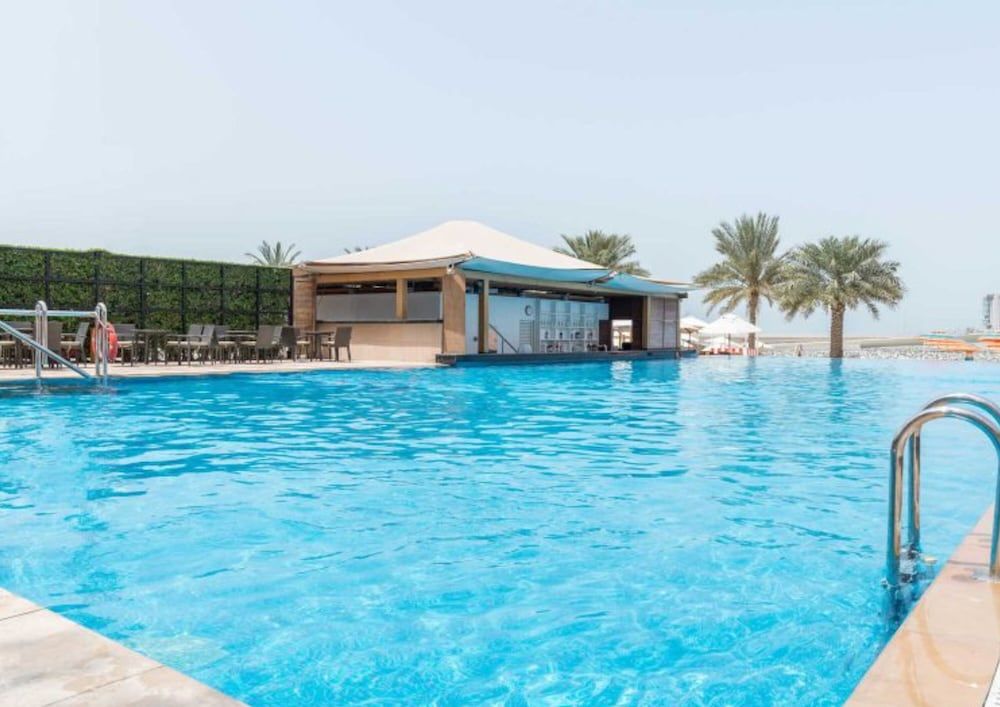 undefined Al Bateen - Ultra Luxury JBR - Private Beach and Pool 3