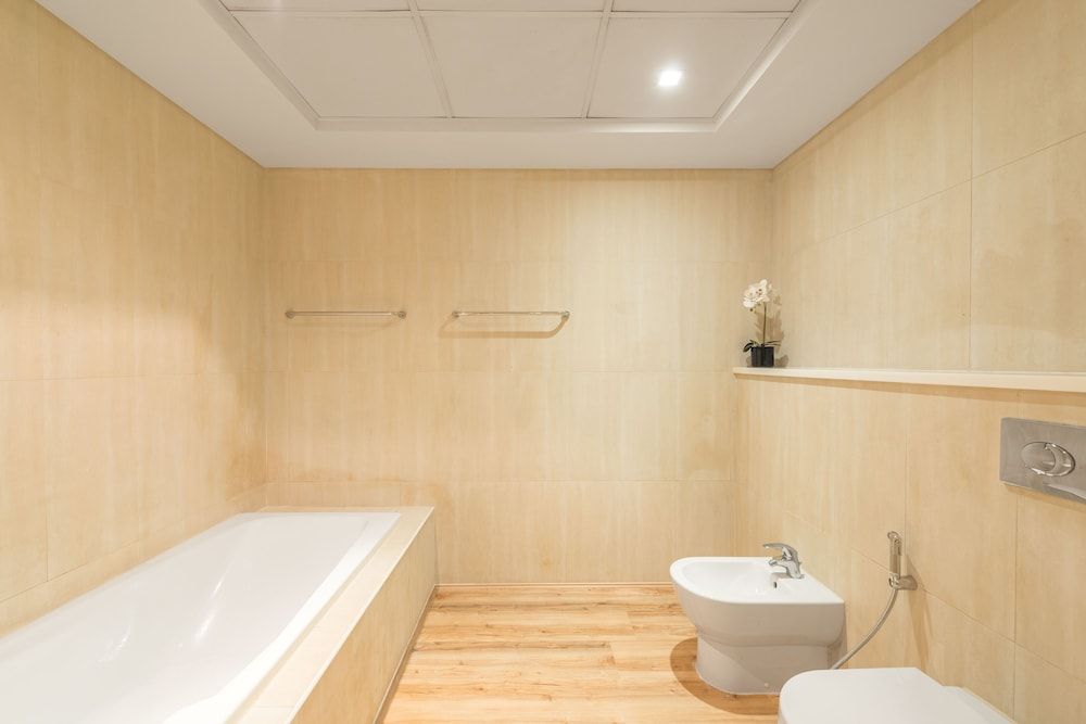 Al Bateen - Ultra Luxury JBR - Private Beach and Pool Deluxe 2BR Apartment plus maids room - Sea View 24