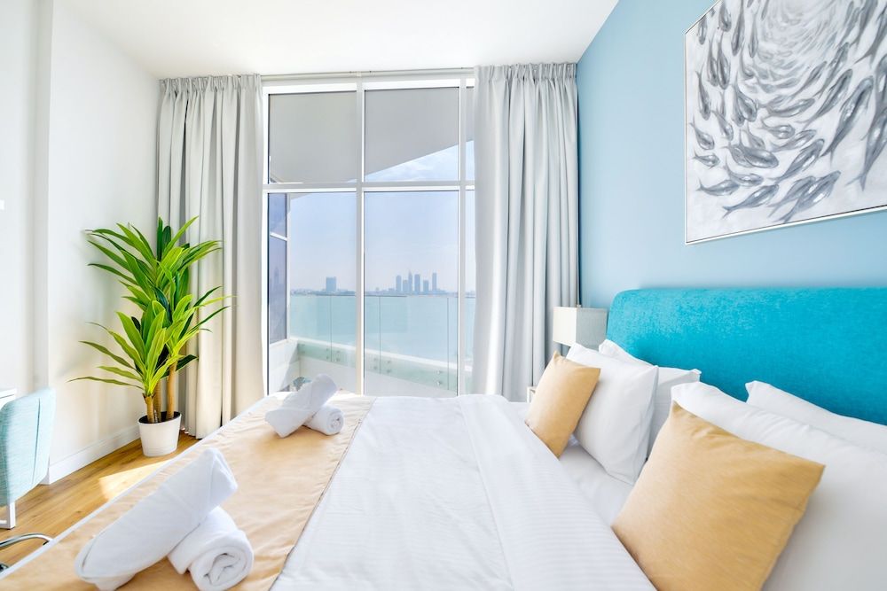 undefined Ultra Luxury Palm - Mina Azizi Beachfront - Private Beach and Pool 2