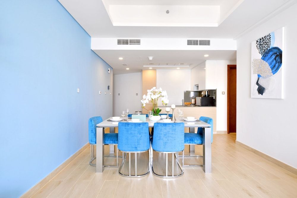 Ultra Luxury Palm - Mina Azizi Beachfront - Private Beach and Pool Ultra Deluxe Palm 2BR Apartment 18