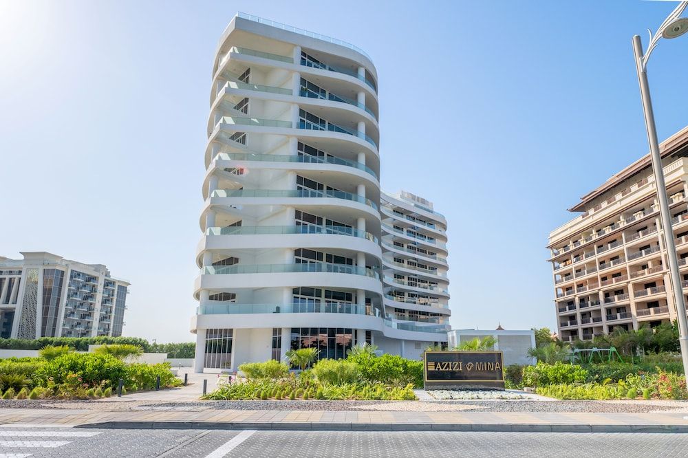 undefined Ultra Luxury Palm - Mina Azizi Beachfront - Private Beach and Pool 5