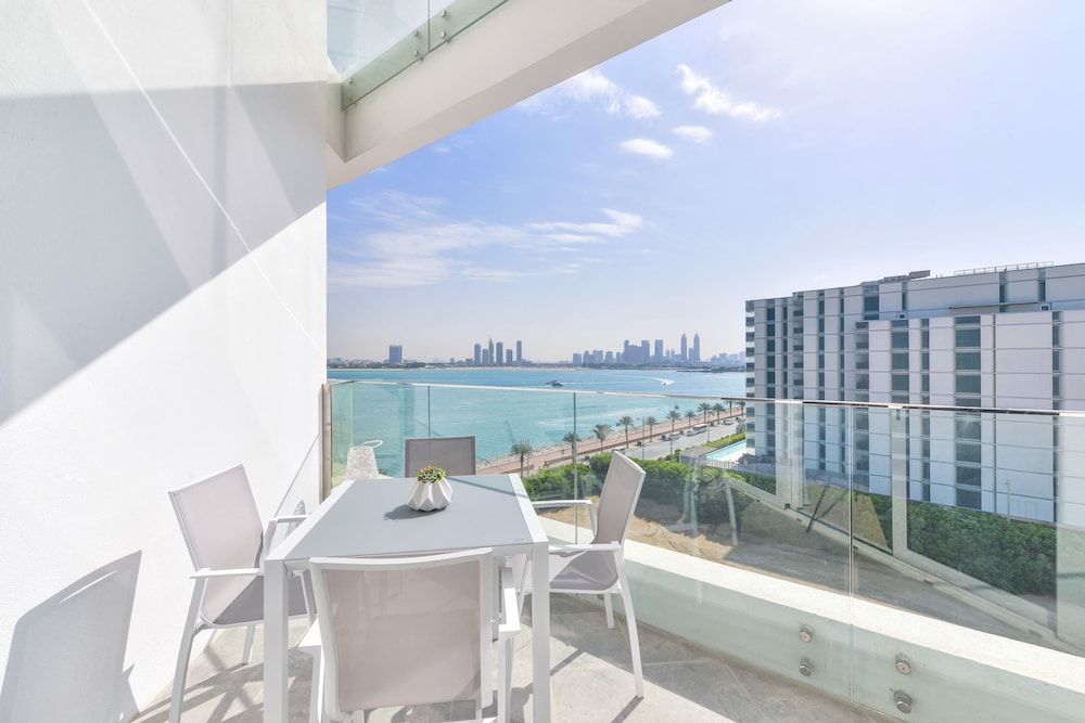 Ultra Luxury Palm - Mina Azizi Beachfront - Private Beach and Pool Ultra Deluxe Palm 1BR Apartment 12