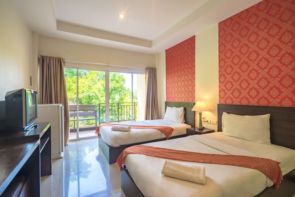 Suphan Lake Hometel Standard Room 4